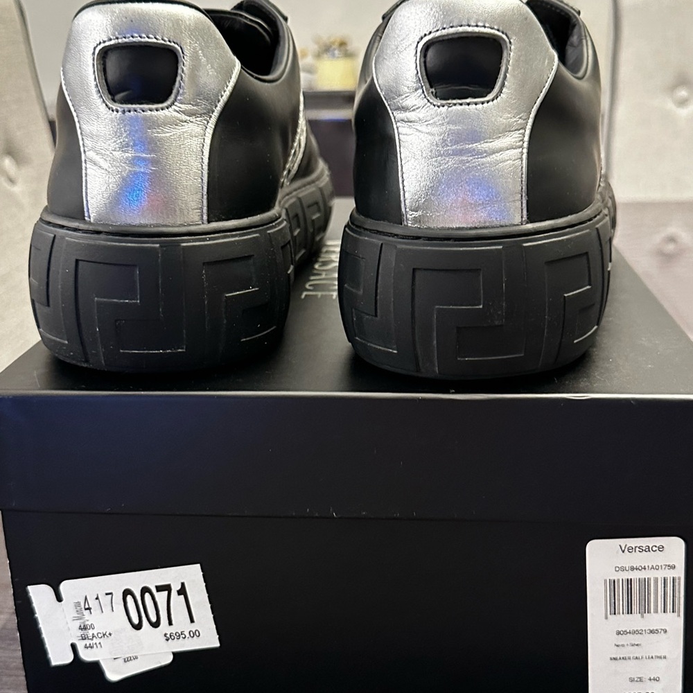 Versace Greca Sneaker 'Black size 44 . Size 11 shoes sneakers in box - Picture 4 of 12